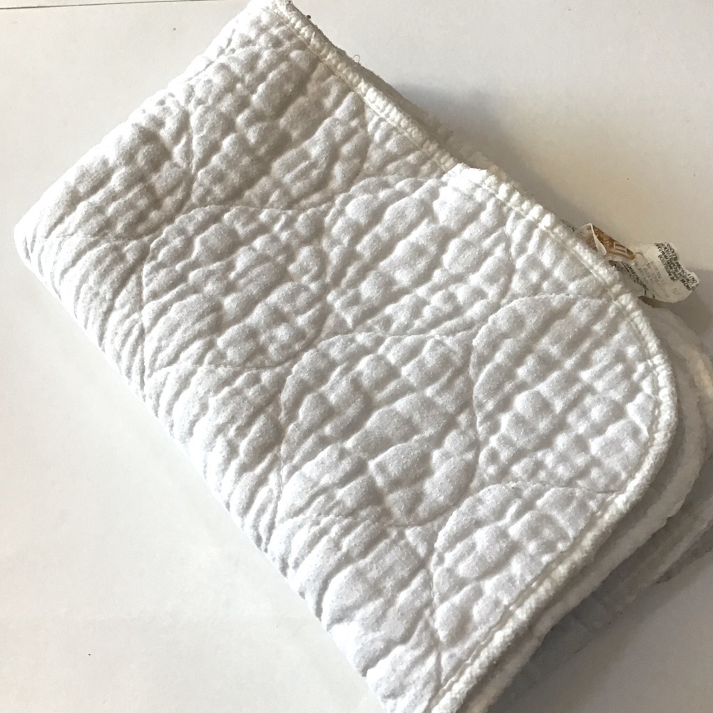 VTG Dundee Crib Mattress Pad White Quilted Rectangle Round Corners Made in USA